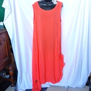 King Universal Flowy dress in coral color, convertible length
